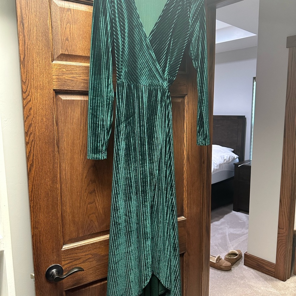 Baltic Born Green Velvet Long Sleeve Dress
